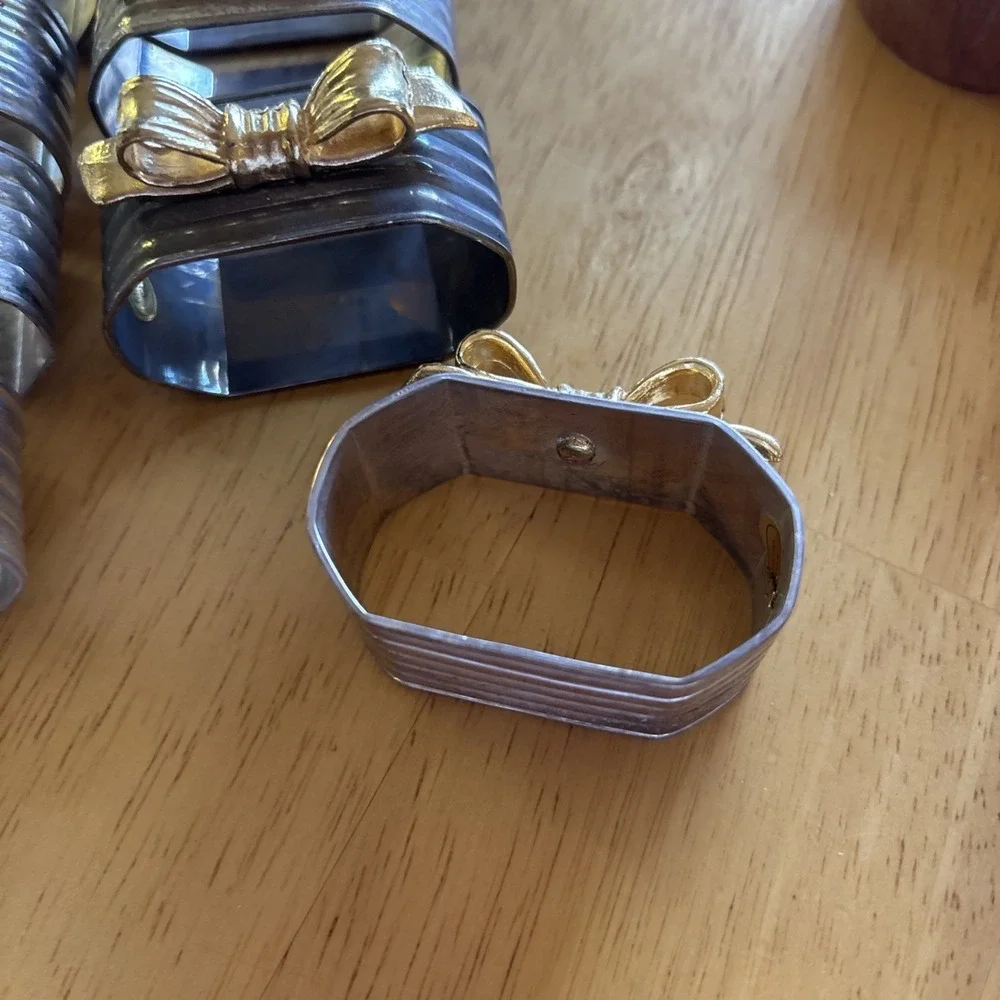 Vintage Lot of (8) Metal Napkin Rings w/ Brass Bows